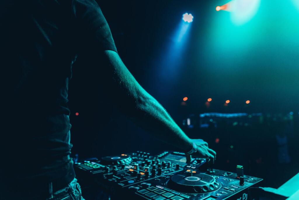 Professional DJ for your Private Party!